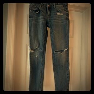 Vigoss jeans. Ripped knees